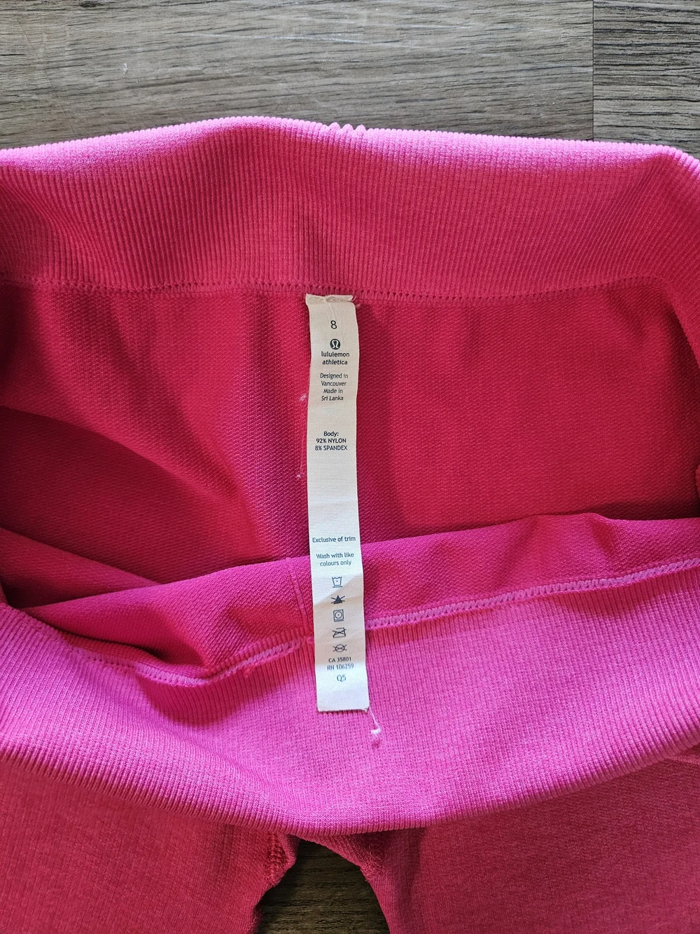 Lululemon‎ Seamlessly Street Crop Hot Pink / Jewelled Magenta Leggings